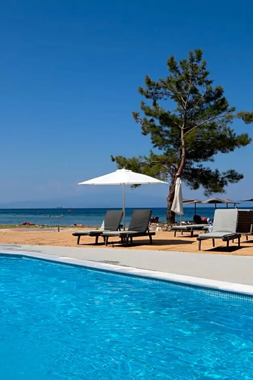 Beach & Waterfront