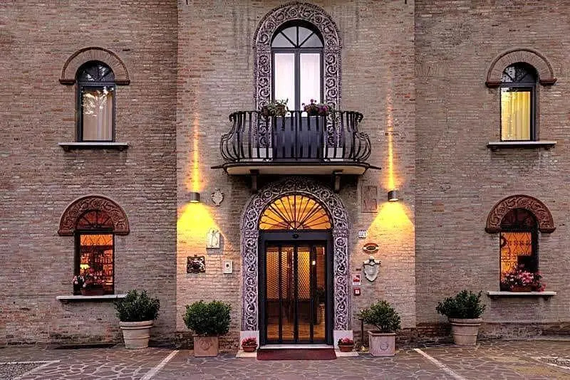 Hotel photo 15