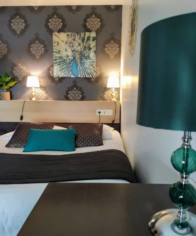 Economy room
