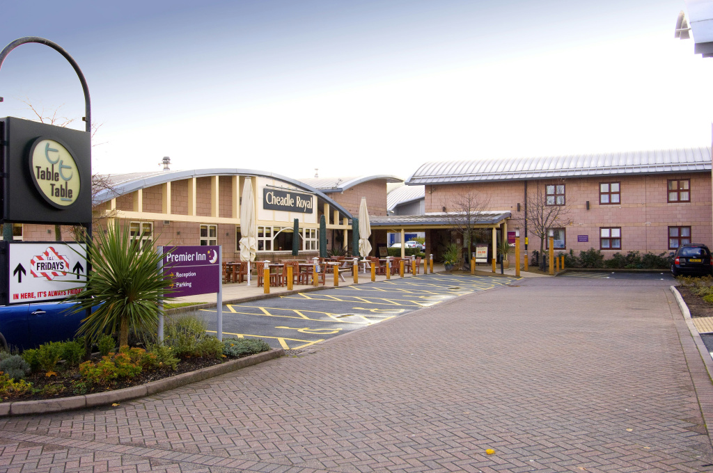 Premier Inn Manchester - Cheadle