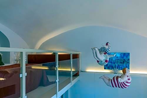 gallery_image_hidden_10