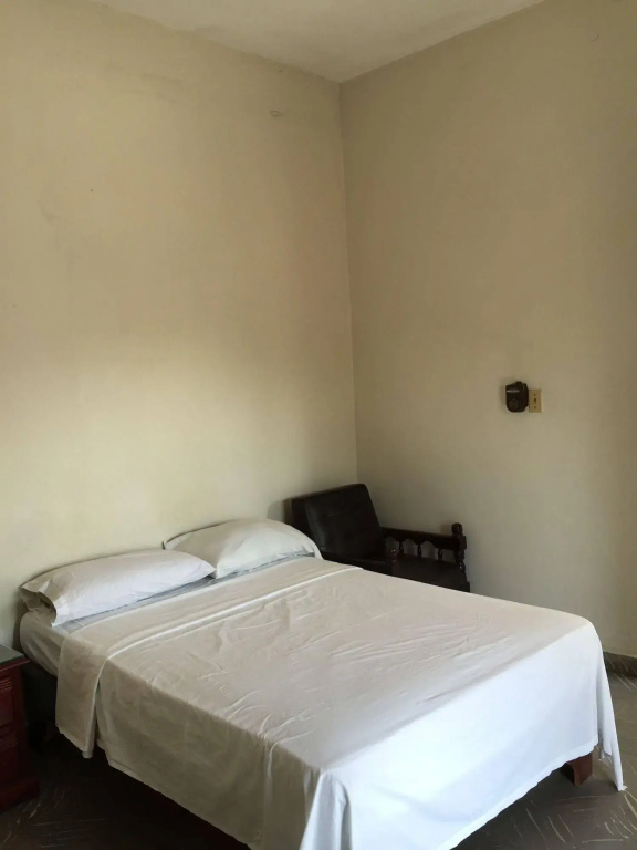 gallery_image_hidden_7