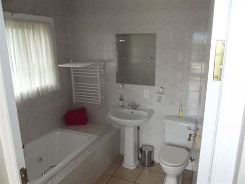 gallery_image_hidden_9