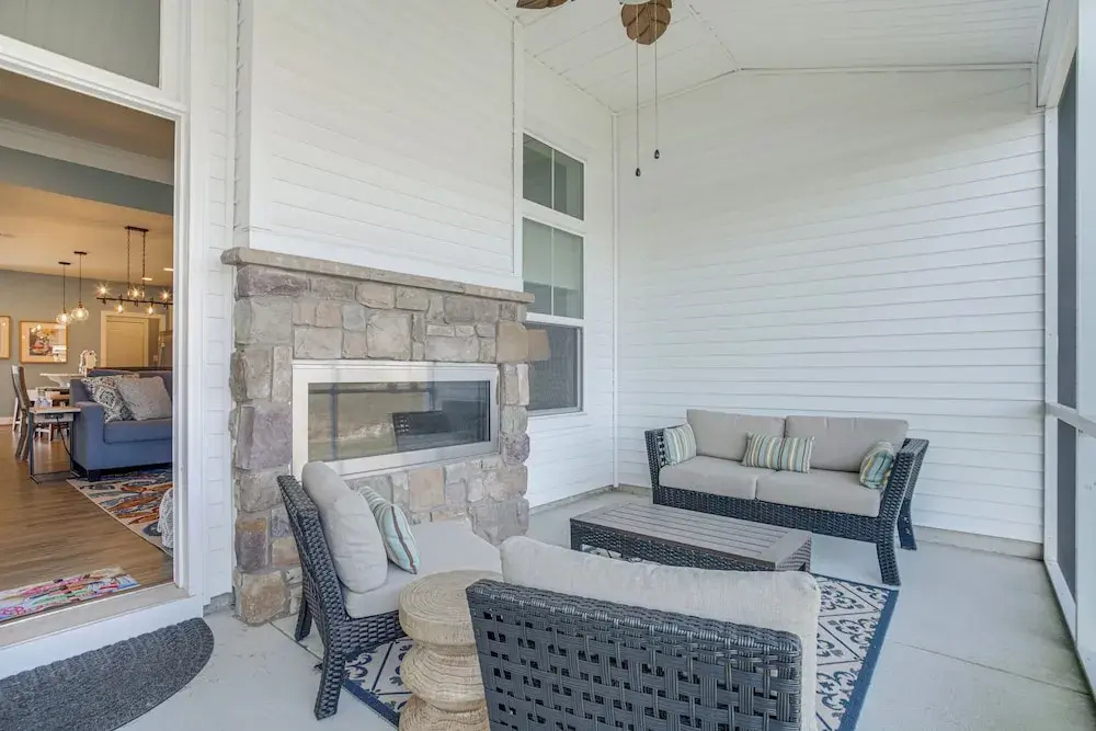 Screened Porch, Outdoor Shower: Millville Villa