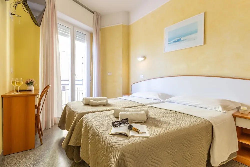 Двухместный номер Comfort двуспальная кровать в Hotel Naica