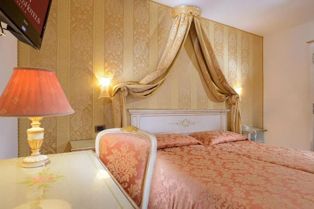 Hotel Ambassador Tre Rose - Chambres