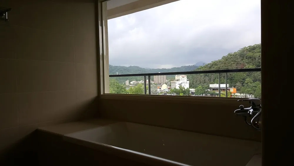 Deluxe Double room with balcony (full double bed)