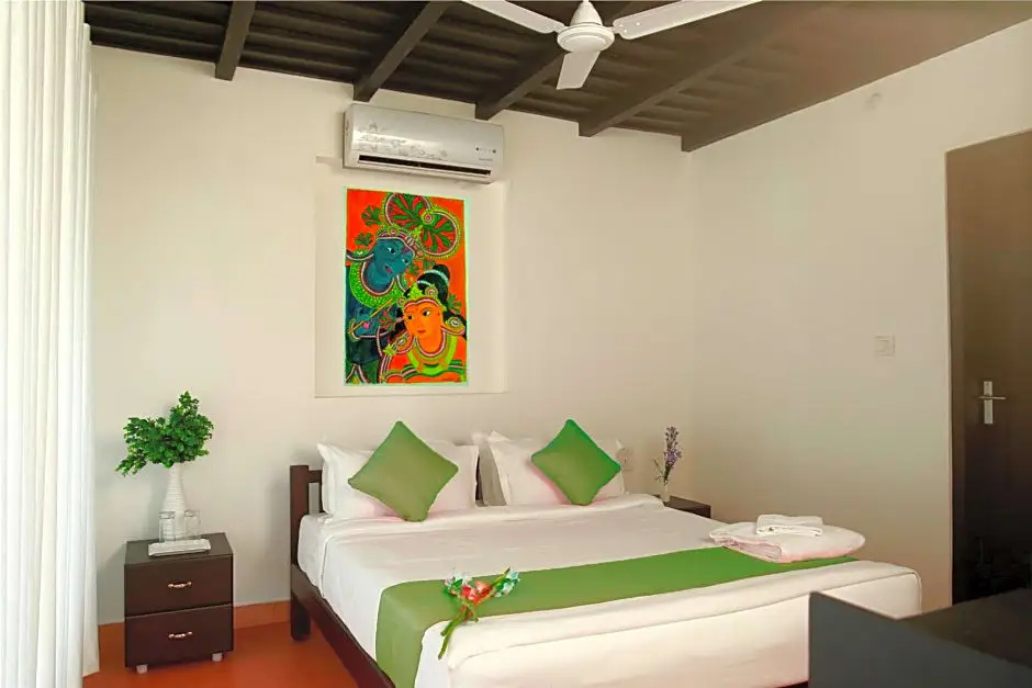 Mayas Beach House - Boutique Serviced Villa - Chambres