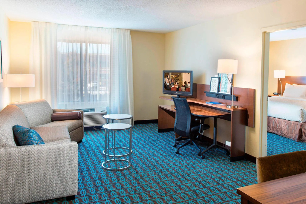 1 Bedroom Double Suite (full double bed)