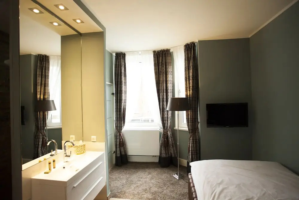 Superior room