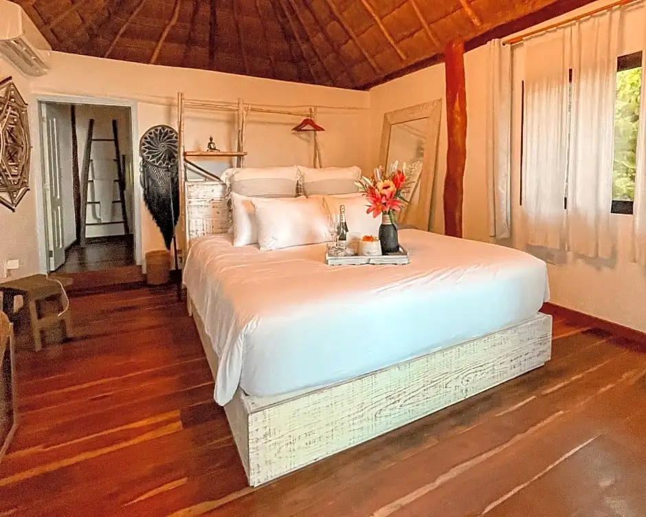 Suite with garden view