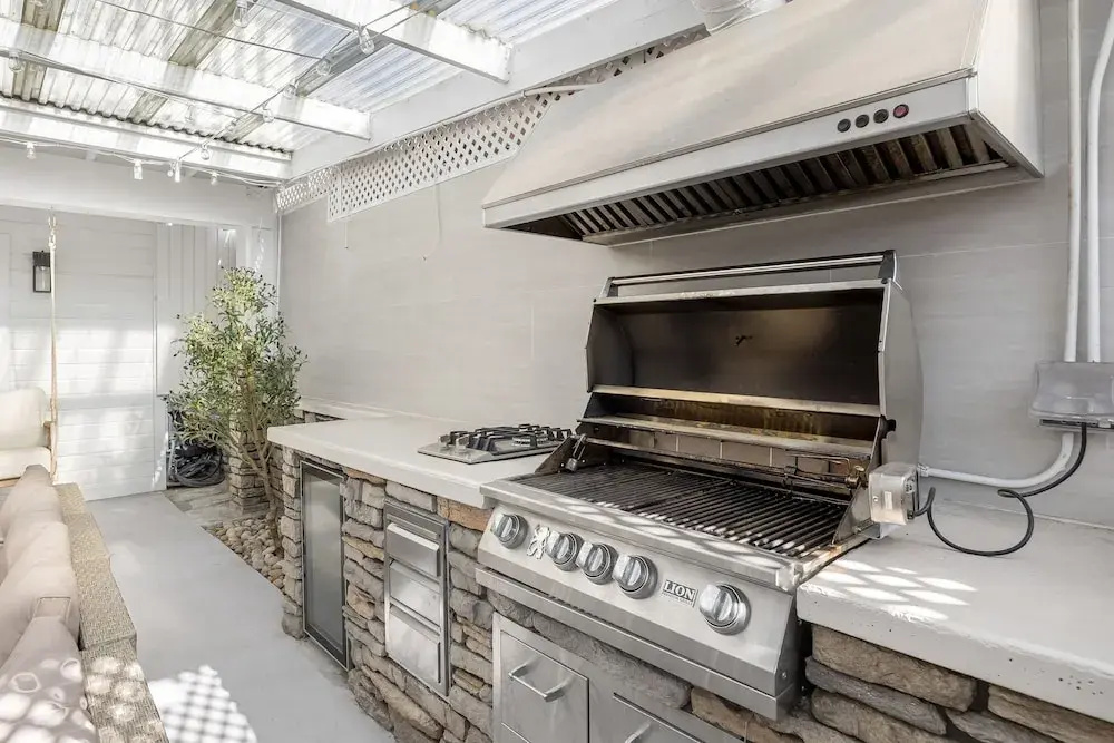 Steps to the Beach Firepit Patio Long-term Newport Beach Stay Coastal Cove