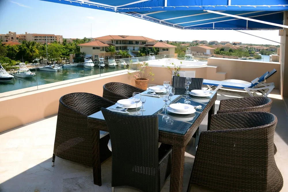 Porto Bello Gran Marina by GuruHotel - Général