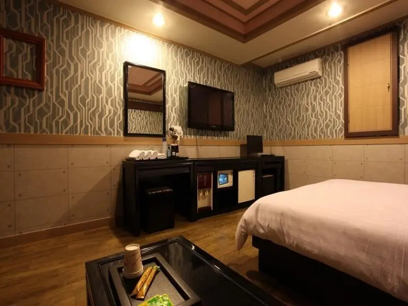 Deluxe Double room (twin beds)