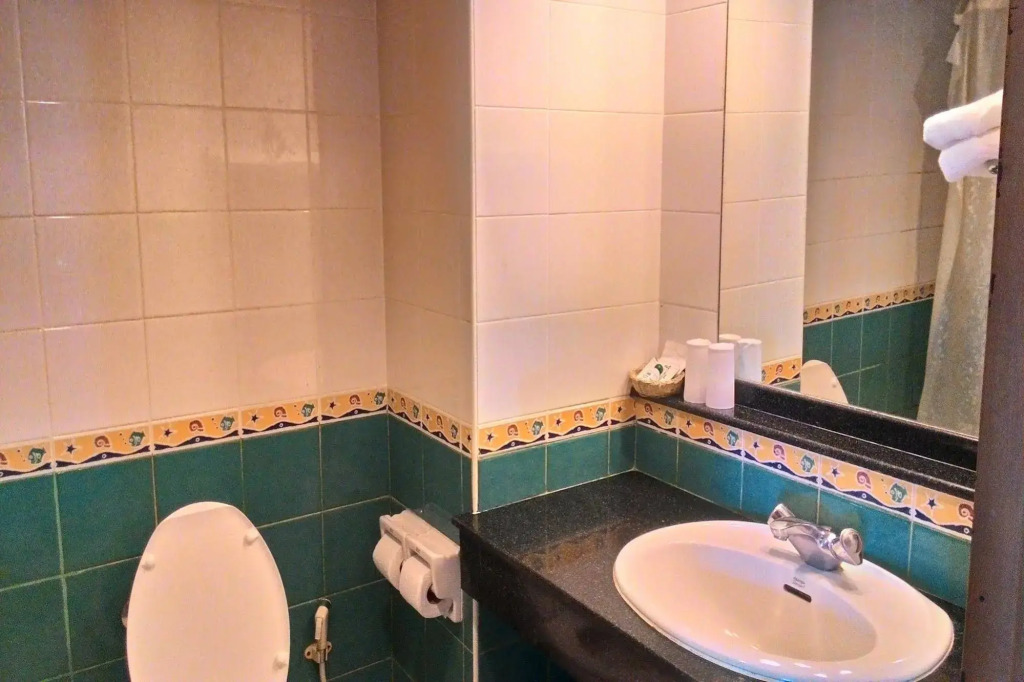 Siam Thani Hotel - фото 14