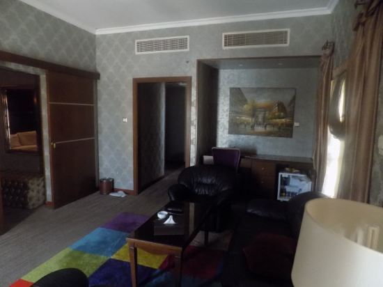 Kings Park Hotel