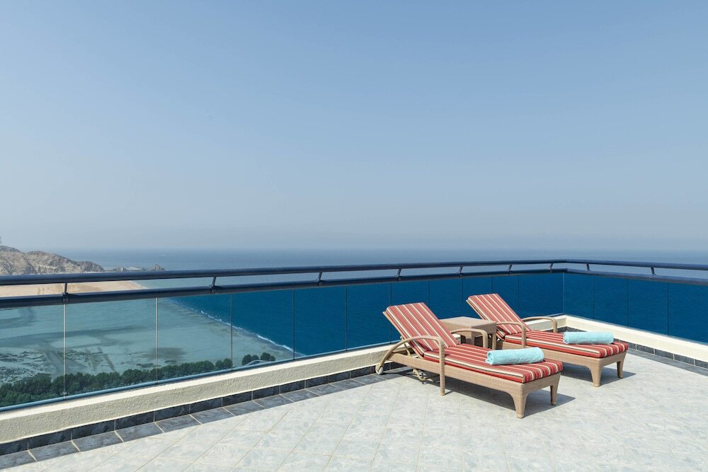 Le Meridien Al Aqah Beach Resort