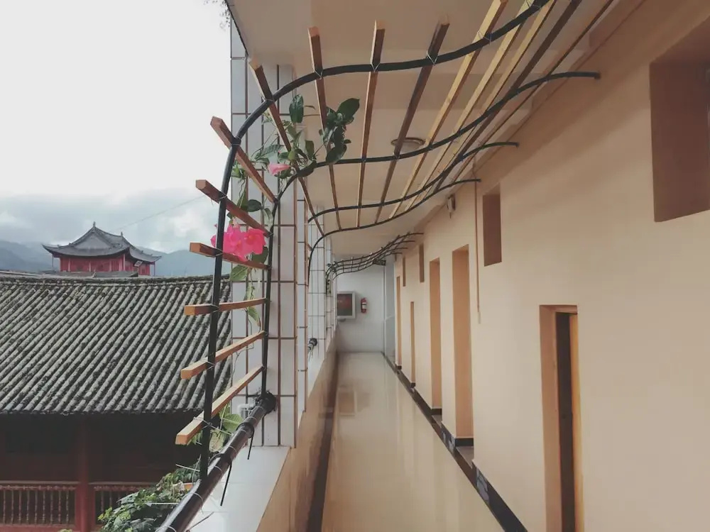 WEI SHAN Hotel