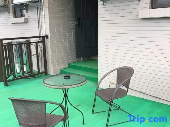 Double Suite full double bed