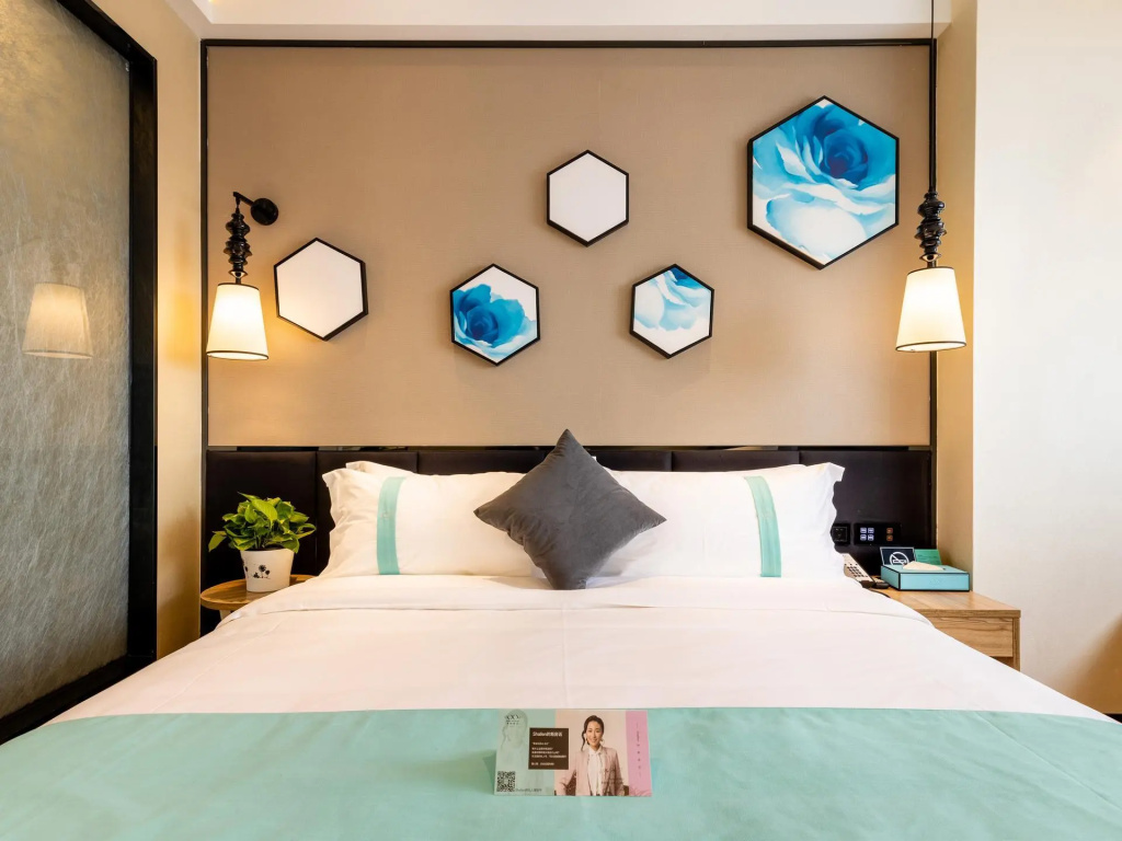 Standard room with view