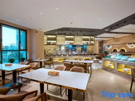Zhihan Huanpeng Hotel (Kashgar Convention and Exhibition Center)