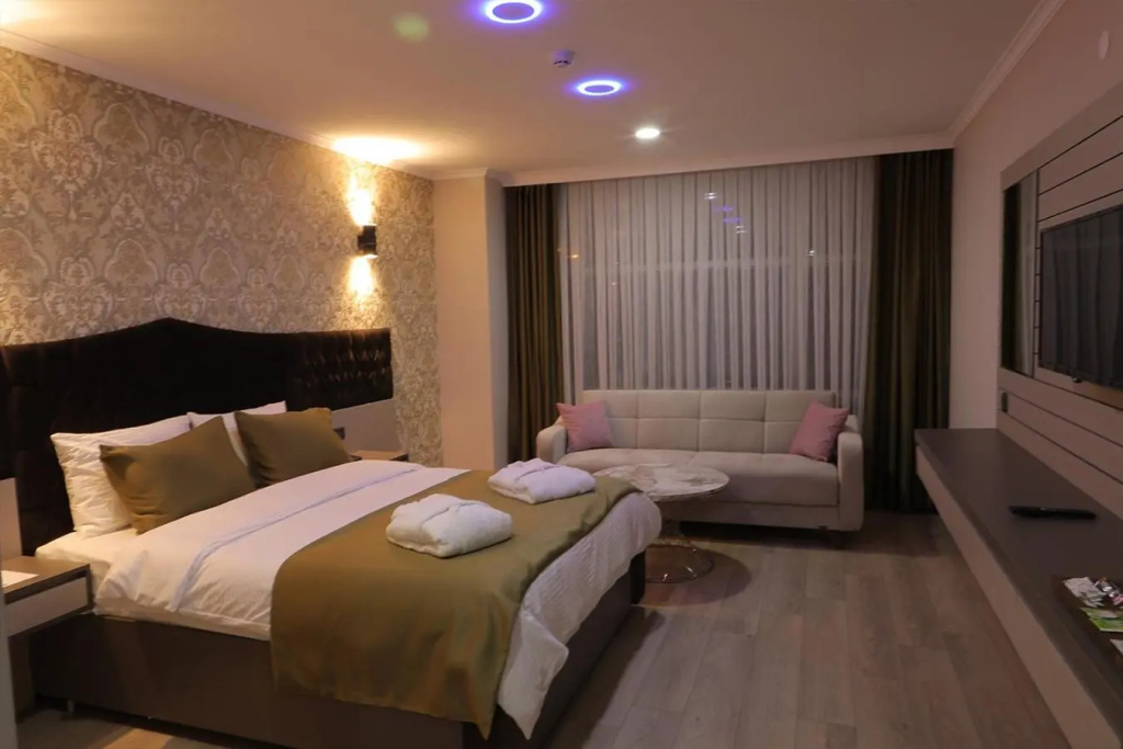 Eli̇t Otelhan — 5