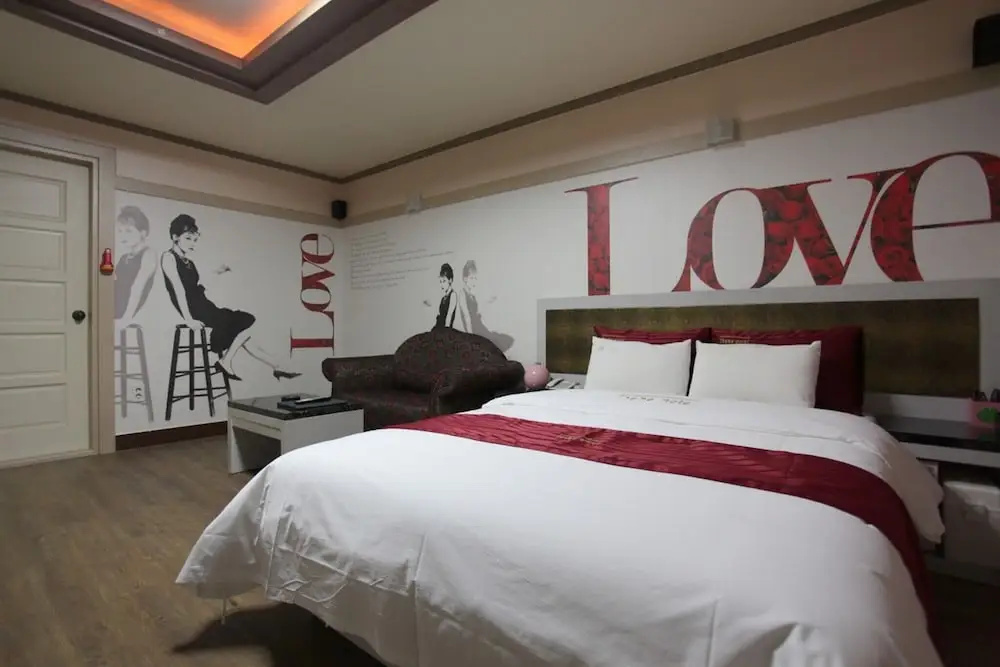 Hotel photo 16