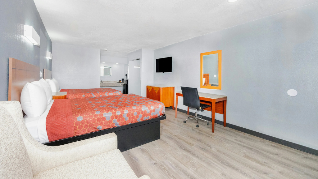Executive Inn of Hondo — 5