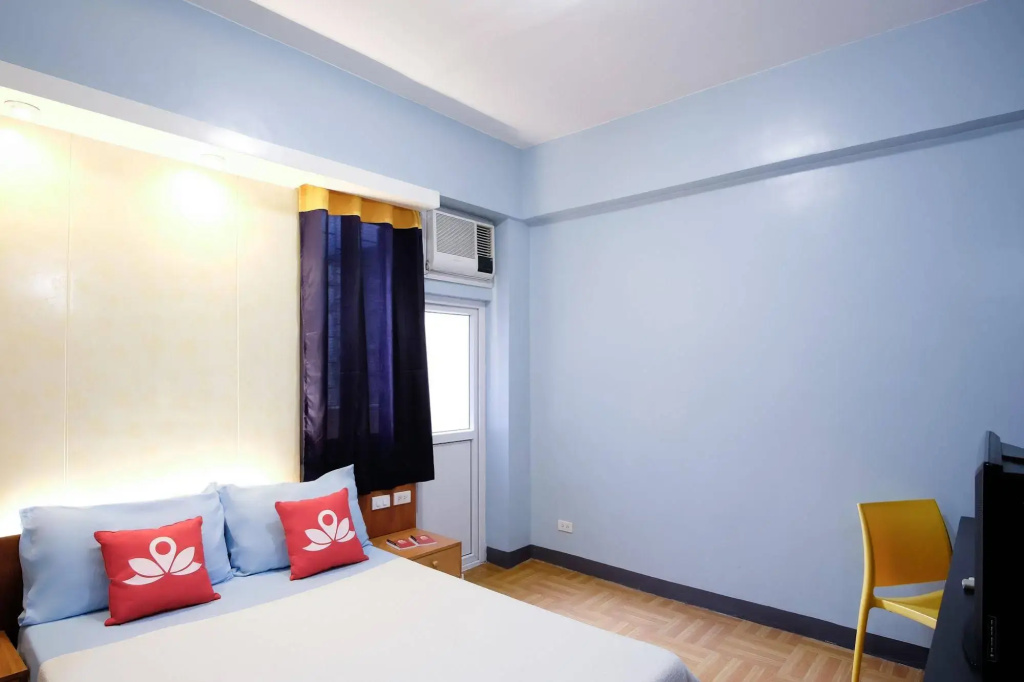 ZEN Rooms Basic Quirino Station - Général