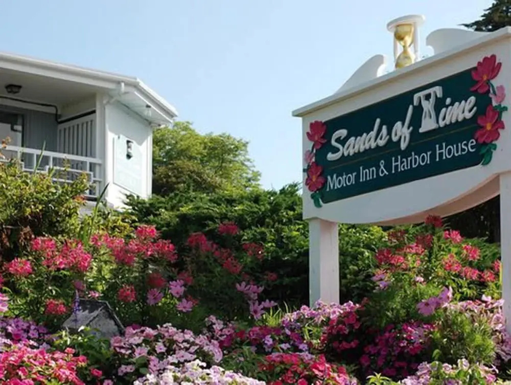 Sands of Time Motor Inn & Harbor House