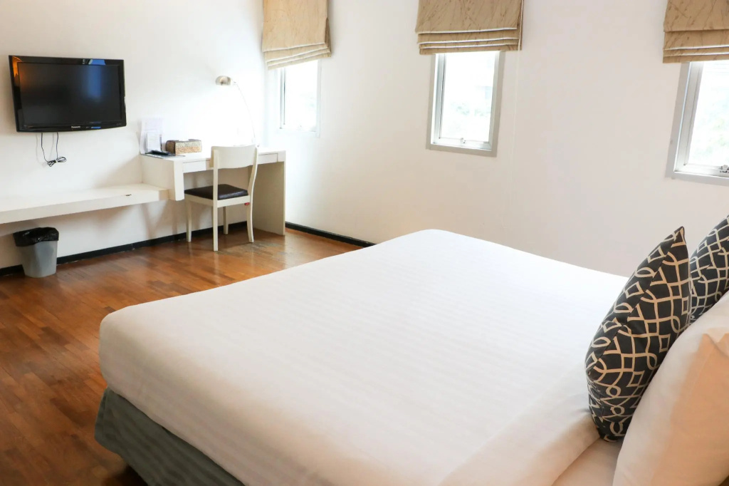 Superior Double room (full double bed)