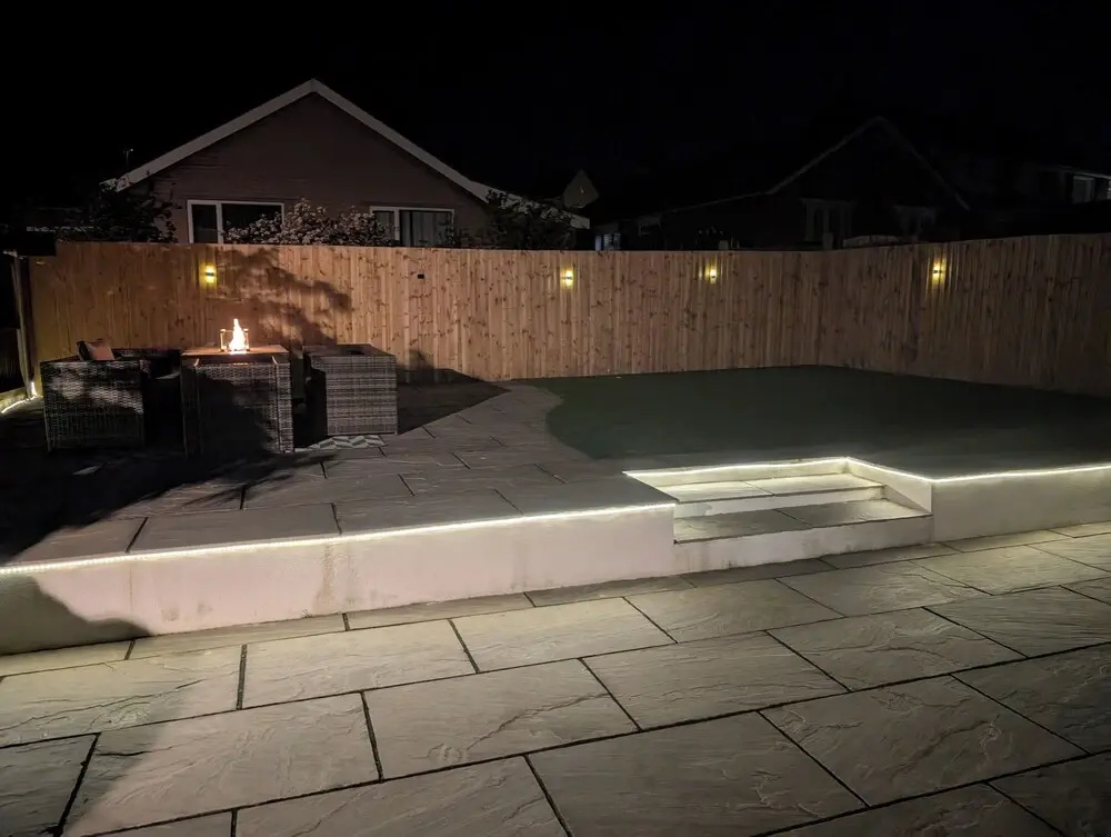 3 Bed-sleeps 5-garden-parking-pets
