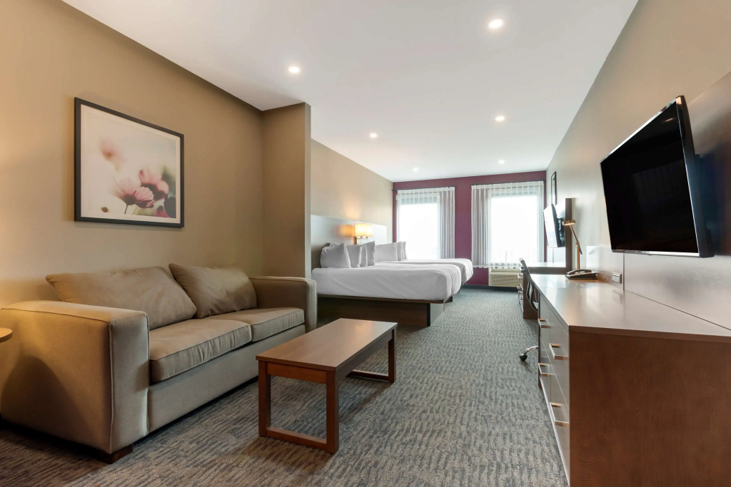 1 Bedroom Quadruple Suite
