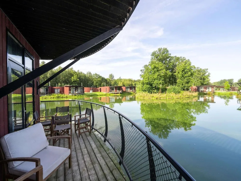 Luxurious Nature Escape