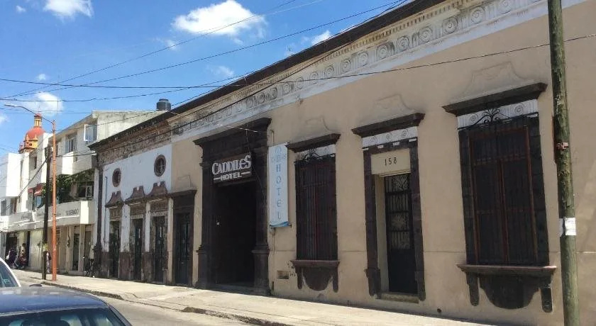 Hotel Candiles