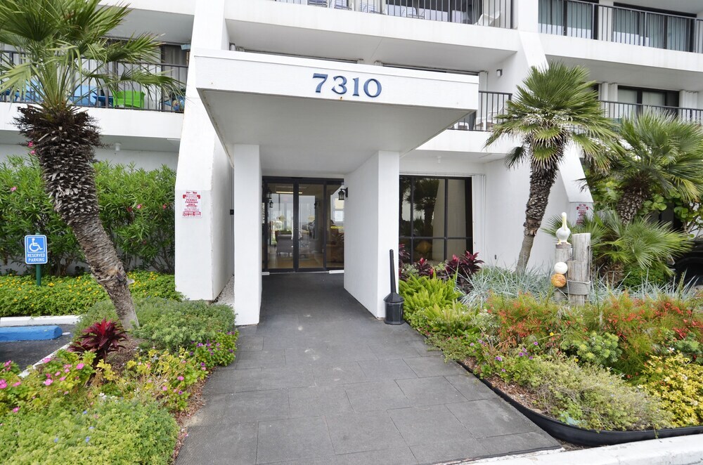 Отель By The Sea Resort 907-sea La Vie 2 Bedroom Condo, фото 1