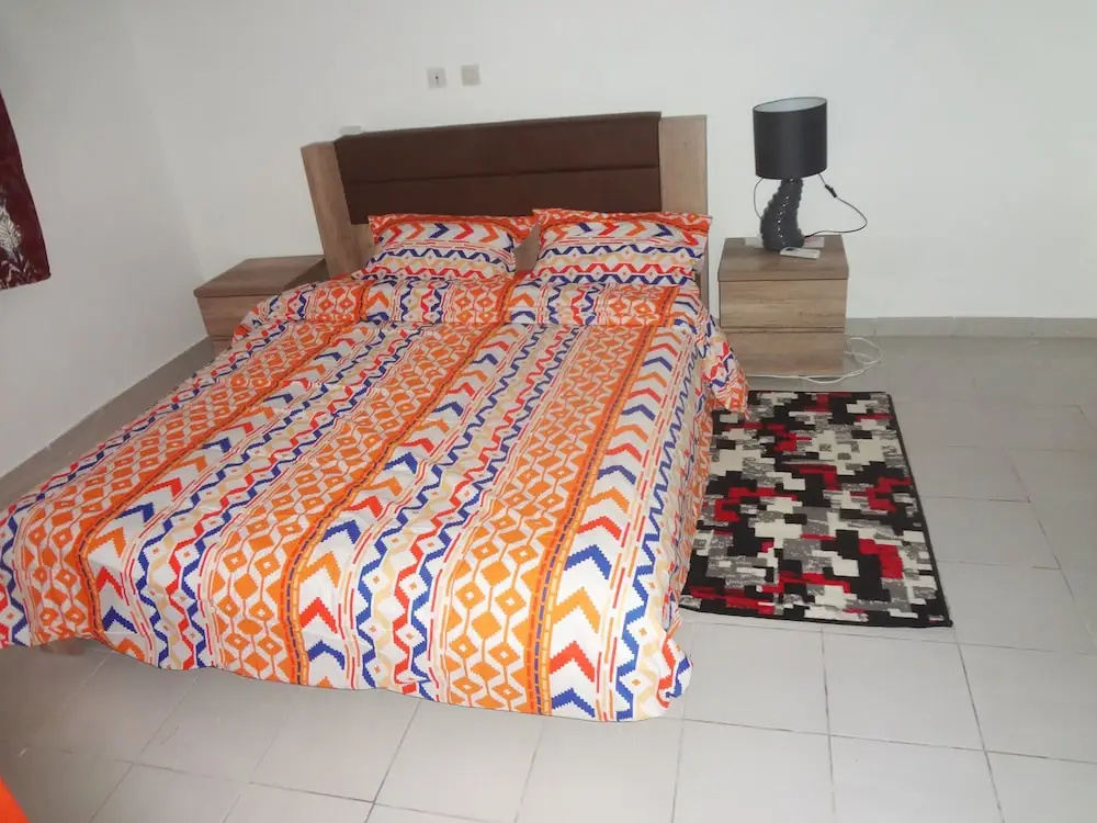Comfort room
