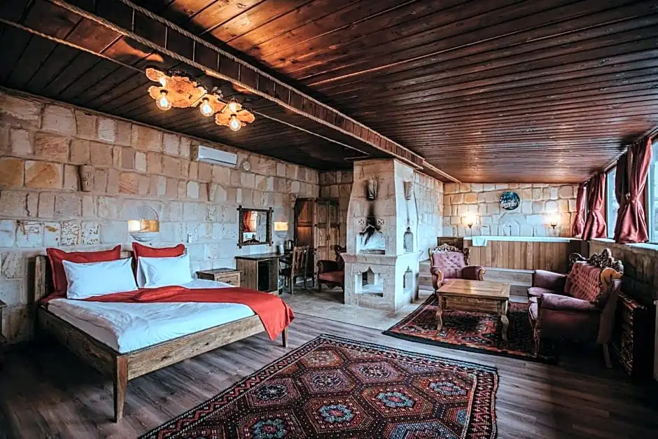 Double Suite (full double bed)