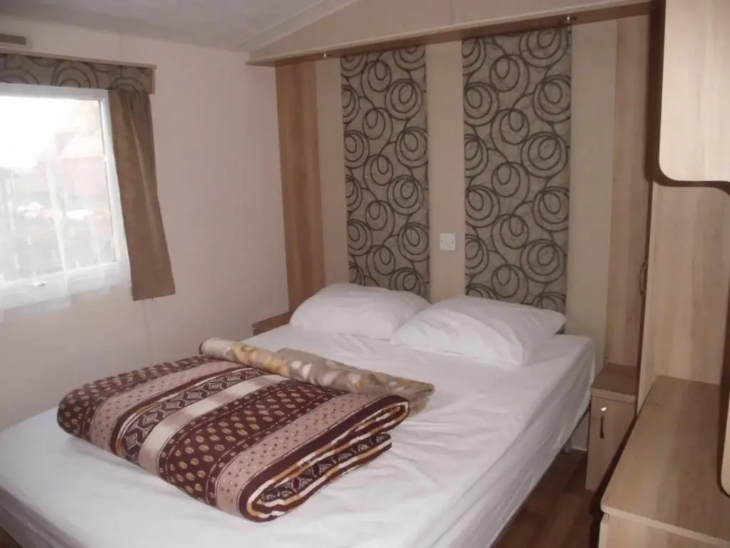 2 Bedrooms Chalet