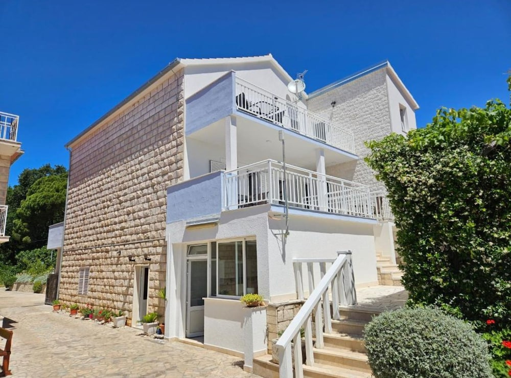 Adriatic Guesthouse Balota With Shared Pool