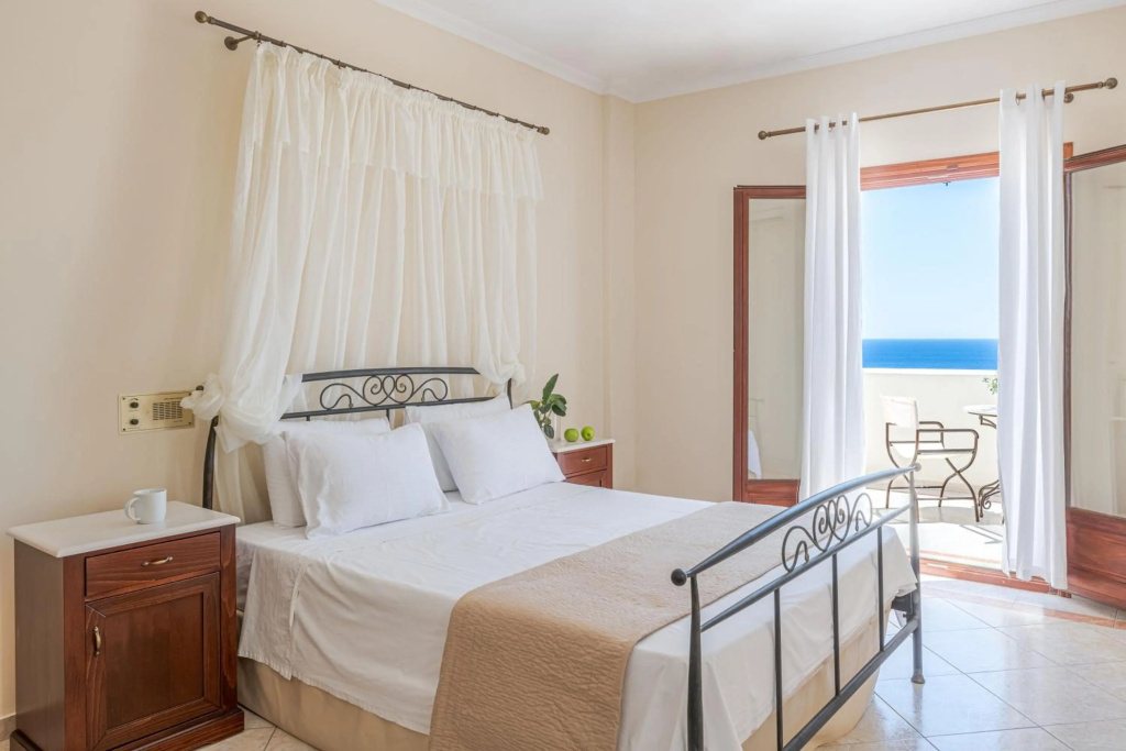 Epavlis Hotel & Spa — 5
