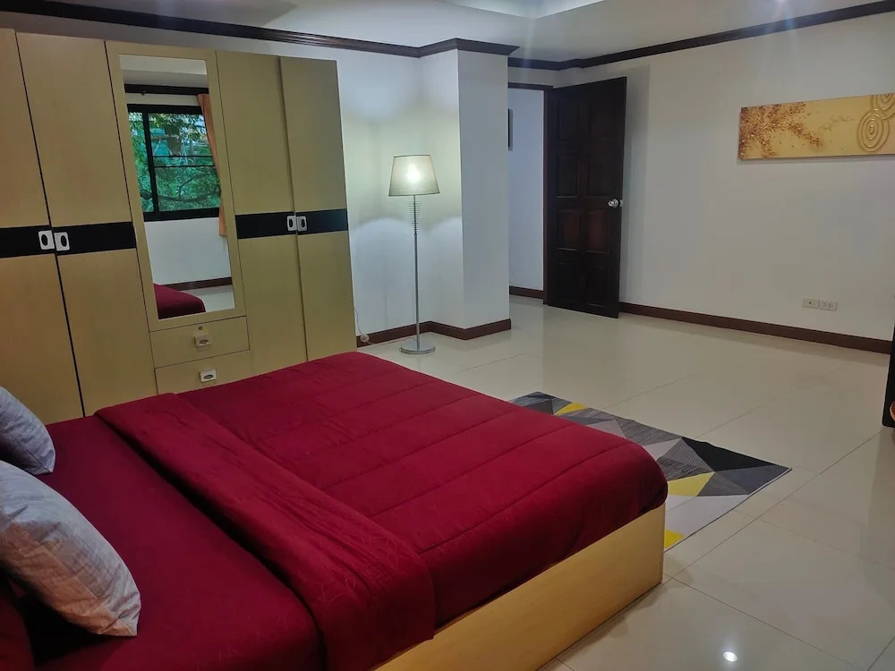 Апартаменты Дуплекс с 2 комнатами с балконом в BEA Apartment