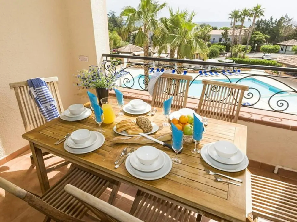 Voir la photo 2 — Coastal AC Stay Near Bravone for 4