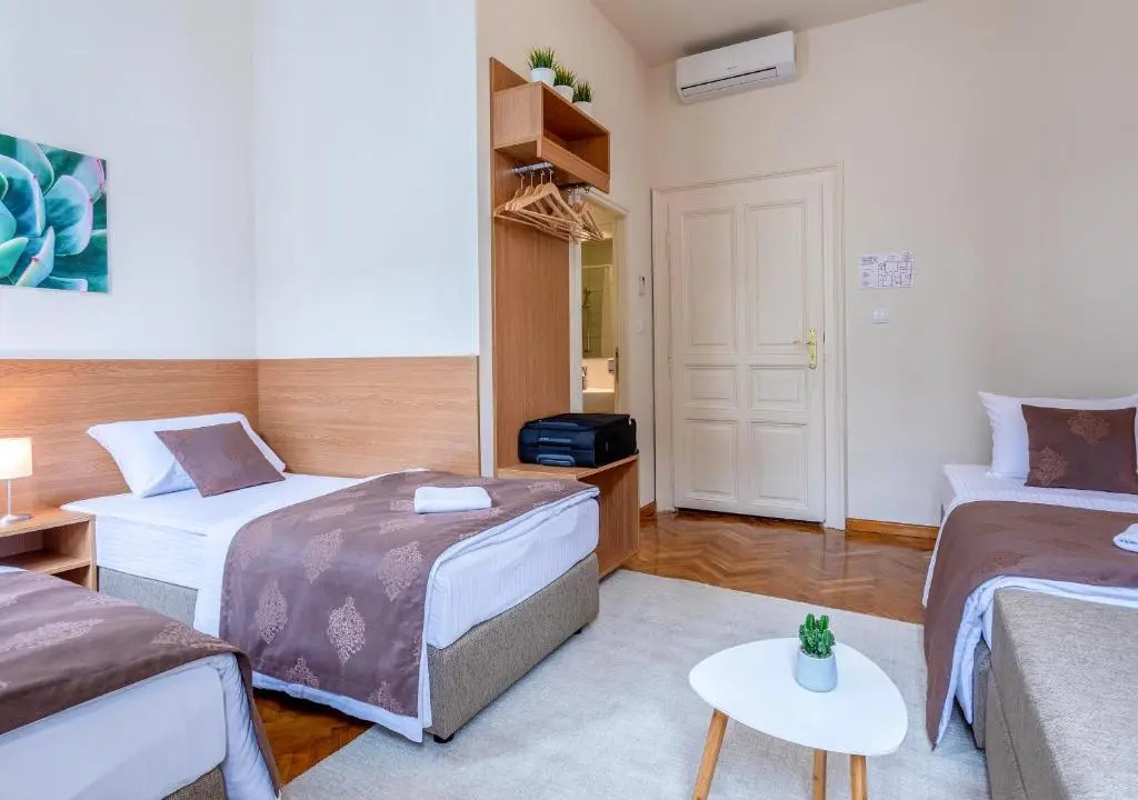 Comfort room