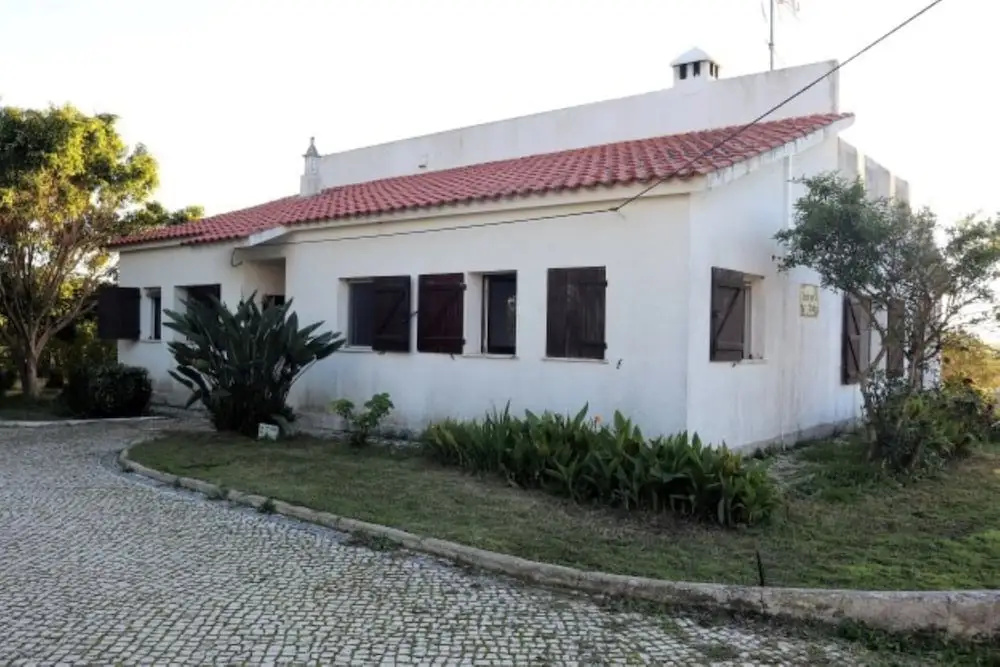 Akivillas Tavira Pine