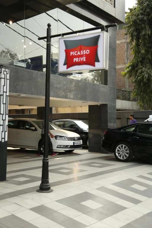 OYO 2637 Hotel Picasso Prive