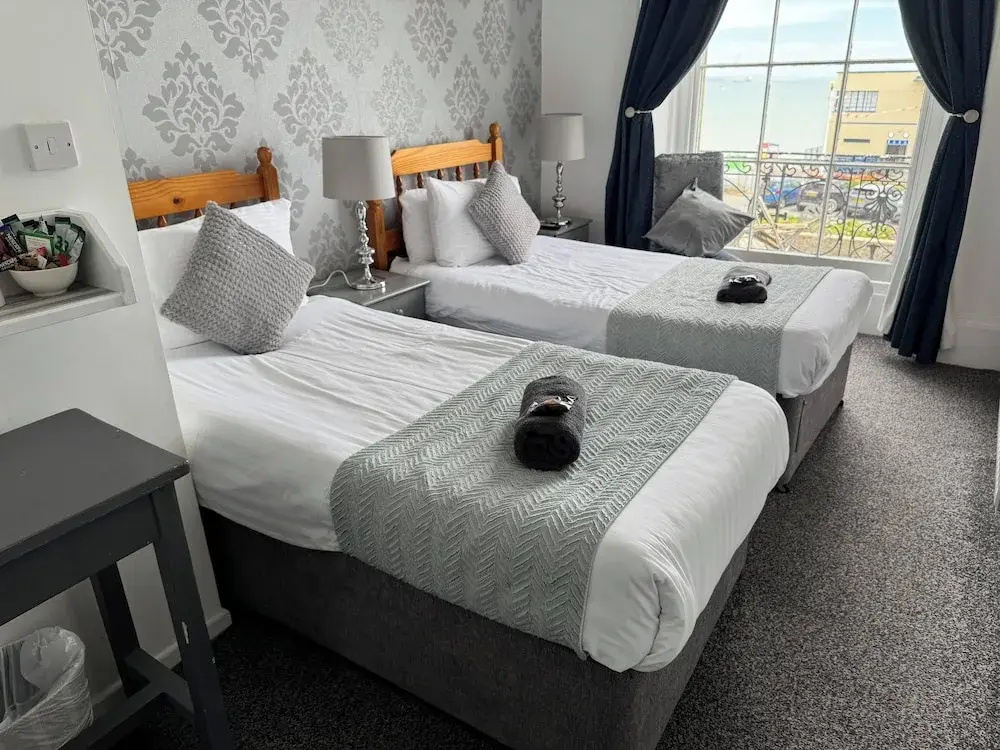 Standard Double room with sea view (twin beds)