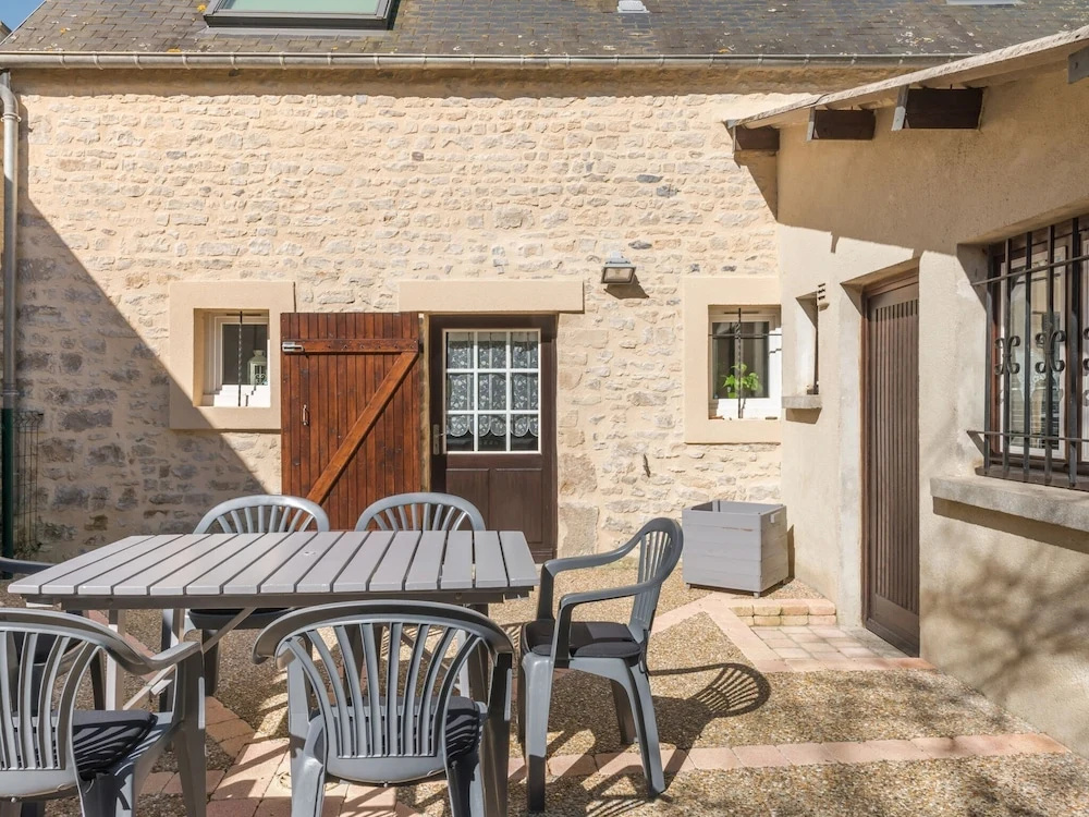Afficher la photo 8 — Simplistic Holiday Home in St-Laurent-sur-Mer with Terrace