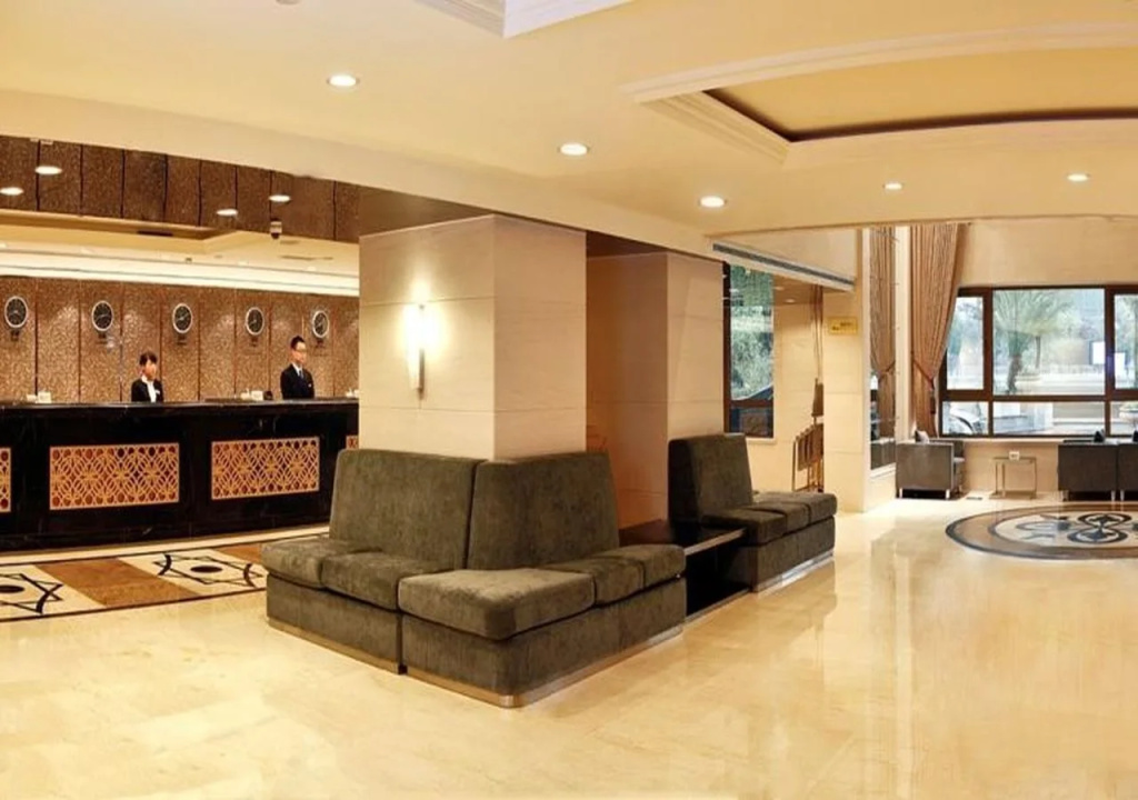 Sovereign International Hotel