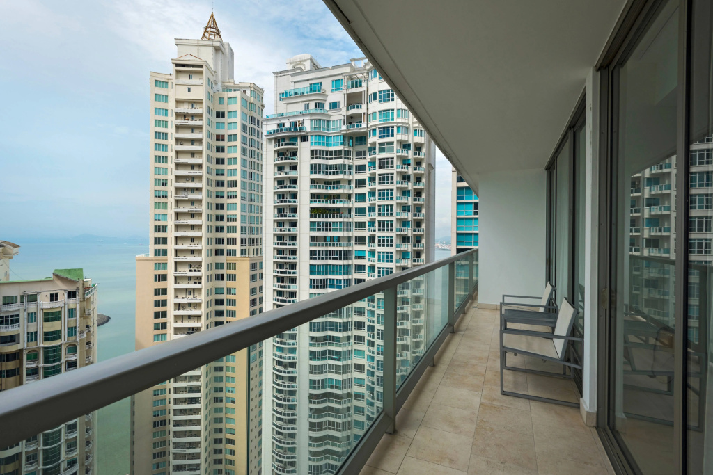 Balcony & Terrace